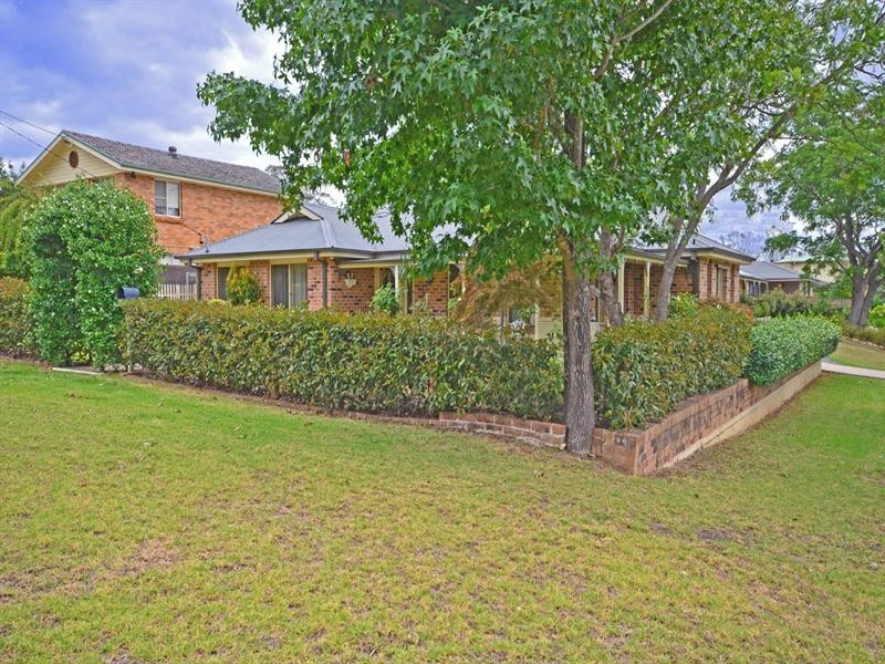 26 Hill Street, Picton NSW 2571