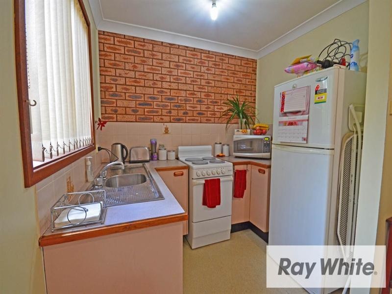 8/10 Windeyer Street, Thirlmere NSW 2572