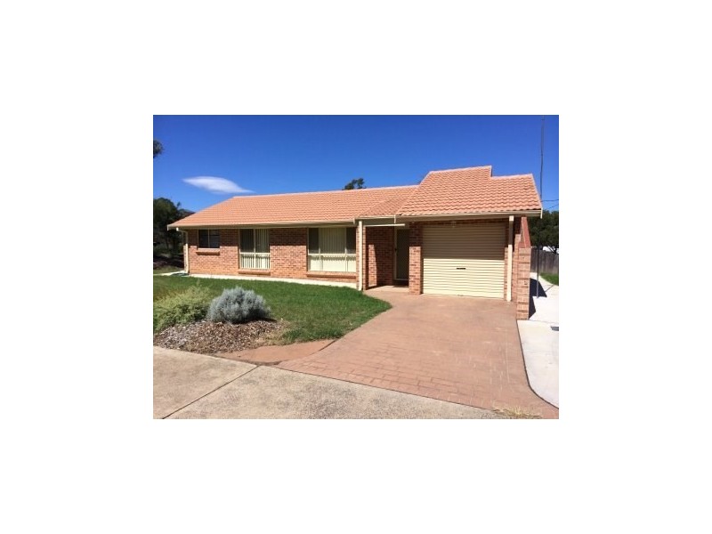 114 Remembrance Drive, Tahmoor NSW 2573
