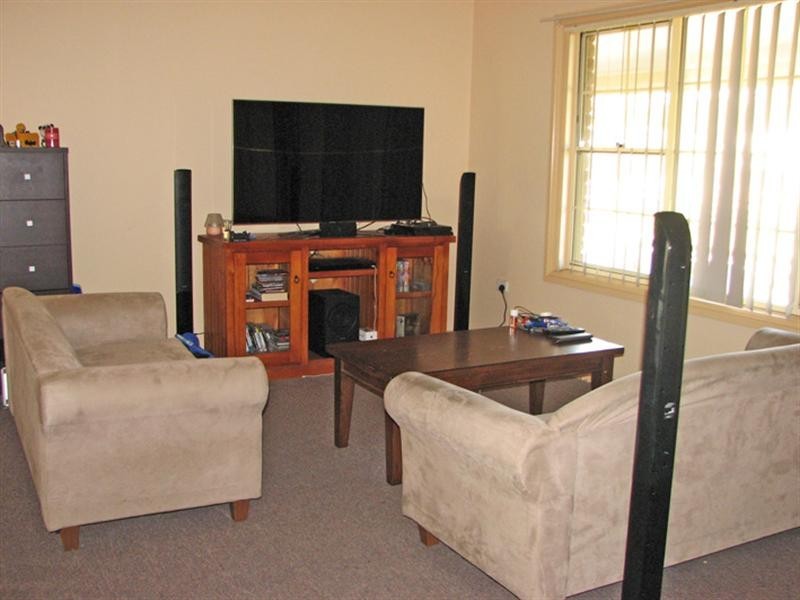 5/17 North Street, Thirlmere NSW 2572