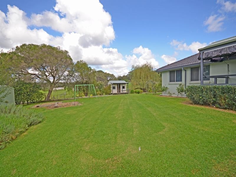 43 Oaks Road, Thirlmere NSW 2572