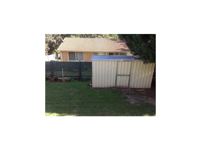 8 Haddon Place, Picton NSW 2571