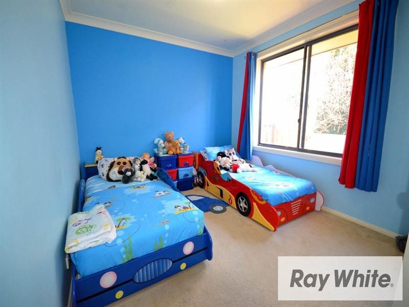 8 Ayrshire Gardens, Picton NSW 2571