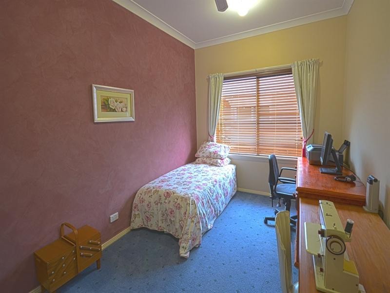 23 Carlton Road, Thirlmere NSW 2572