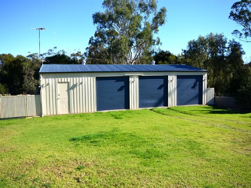 23 Carlton Road, Thirlmere NSW 2572