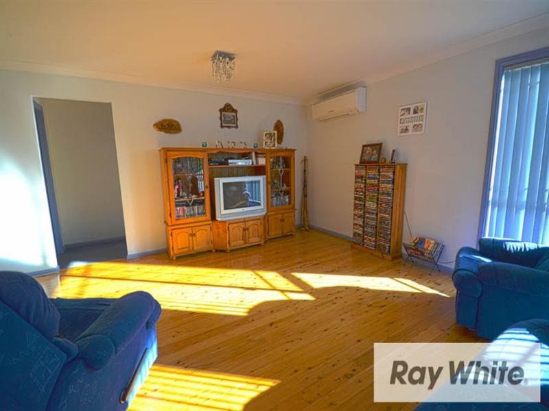 5 Whitfield Place, Picton NSW 2571