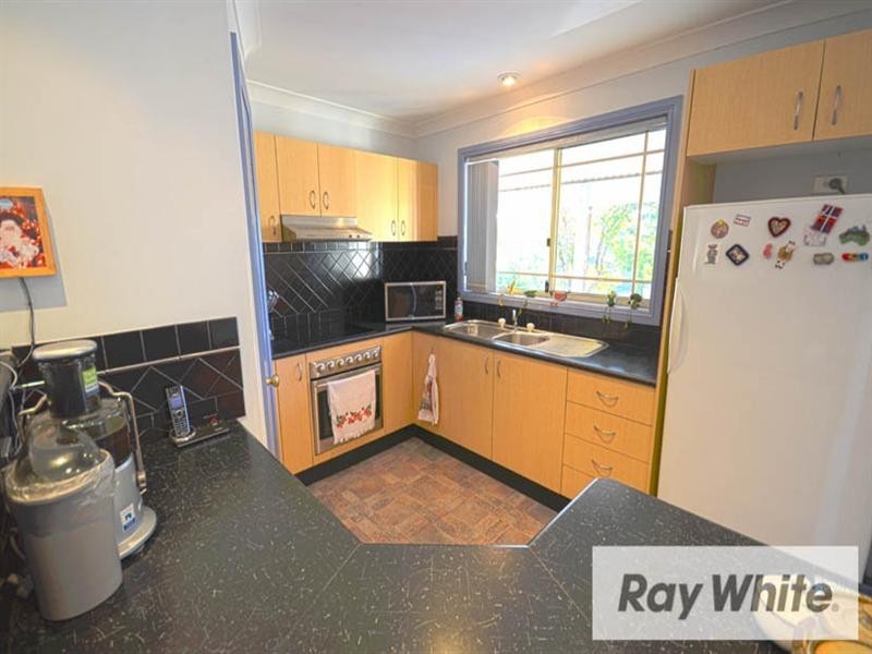 5 Whitfield Place, Picton NSW 2571