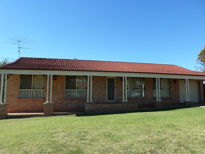 2A Amblecote Place, Tahmoor NSW 2573