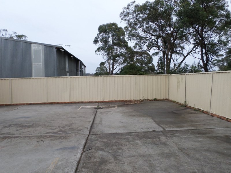 43 Oaks Street, Thirlmere NSW 2572