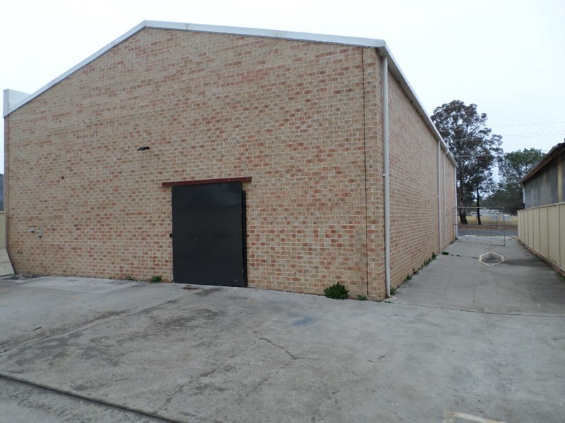 43 Oaks Street, Thirlmere NSW 2572