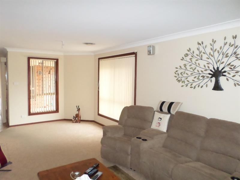 25 Park Street, Tahmoor NSW 2573