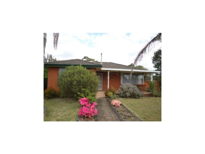 48 Thirlmere Way, Tahmoor NSW 2573