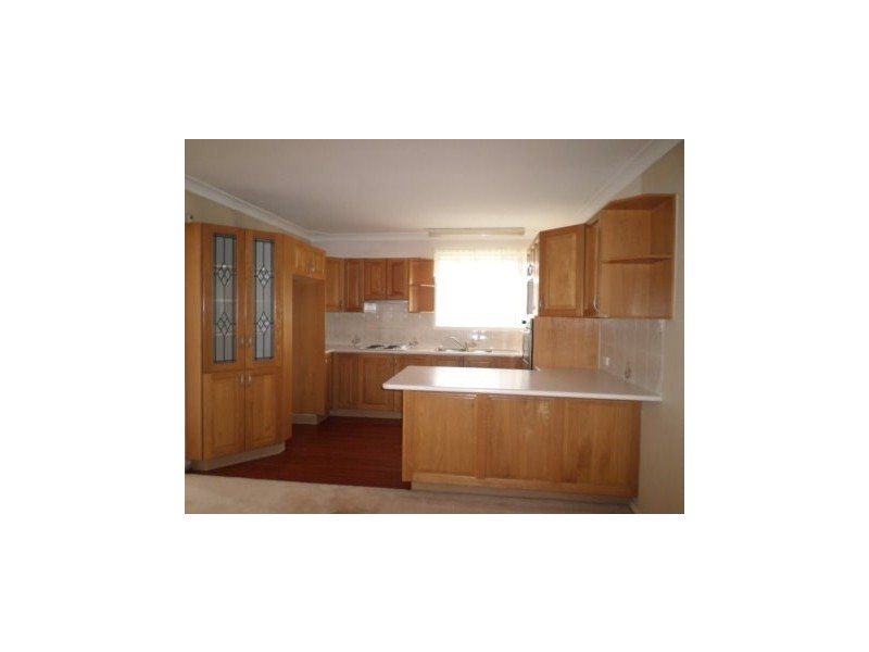 48 Thirlmere Way, Tahmoor NSW 2573