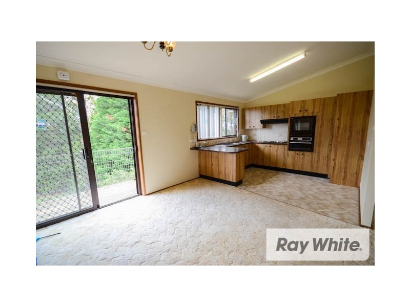 4 Grandview Parade, Hill Top NSW 2575