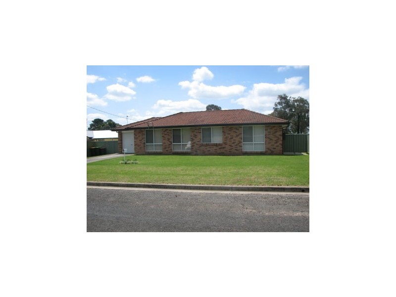 62 Marion Street, Thirlmere NSW 2572