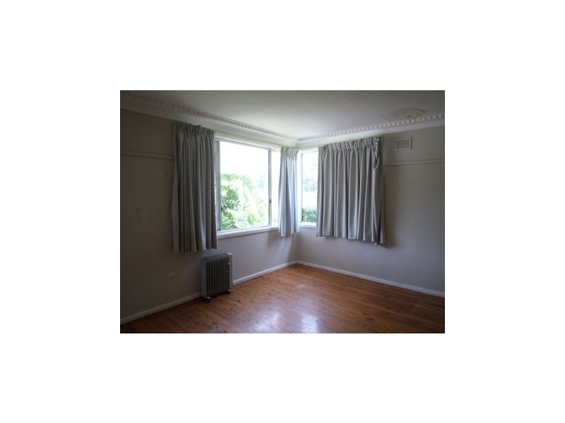 40 Oaks Road, Thirlmere NSW 2572