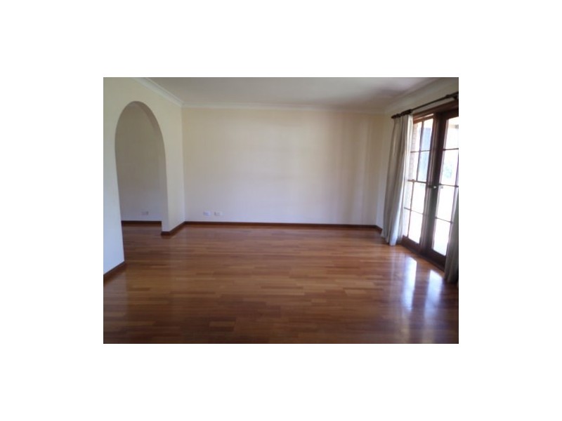 386 Oaks Road, Thirlmere NSW 2572