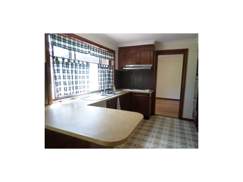 386 Oaks Road, Thirlmere NSW 2572