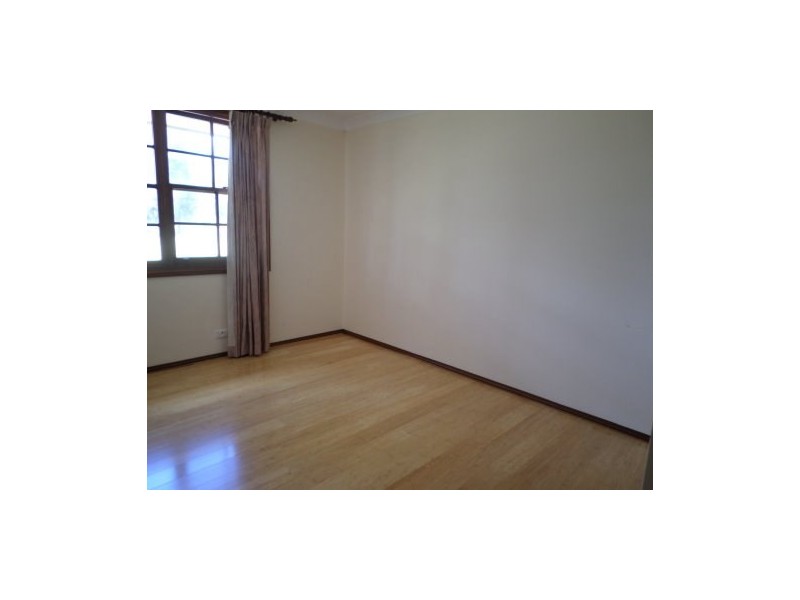 386 Oaks Road, Thirlmere NSW 2572