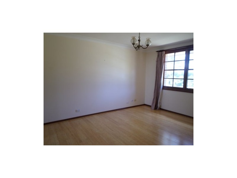 386 Oaks Road, Thirlmere NSW 2572