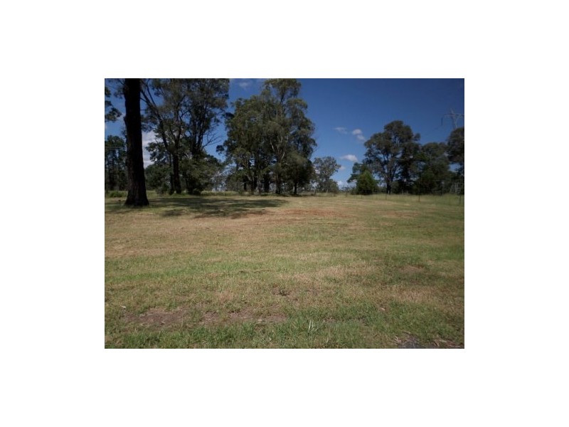 386 Oaks Road, Thirlmere NSW 2572