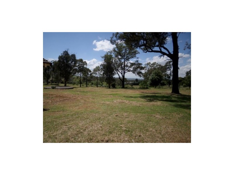 386 Oaks Road, Thirlmere NSW 2572