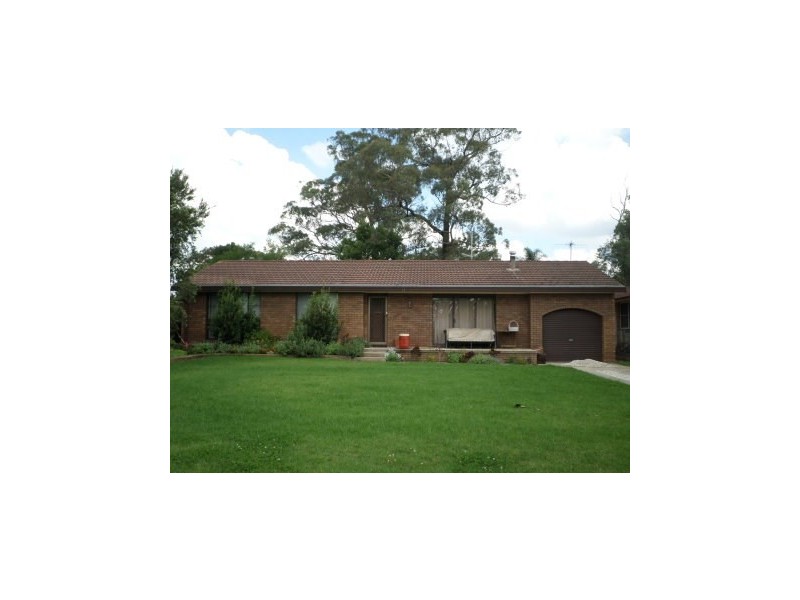 74 Thirlmere Way, Tahmoor NSW 2573
