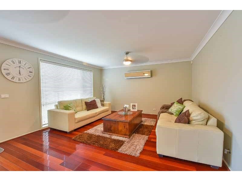 15 Ayrshire Gardens, Picton NSW 2571