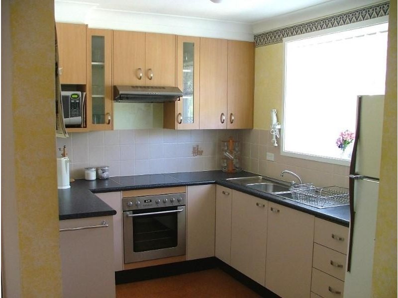 10 Windeyer Street, Thirlmere NSW 2572