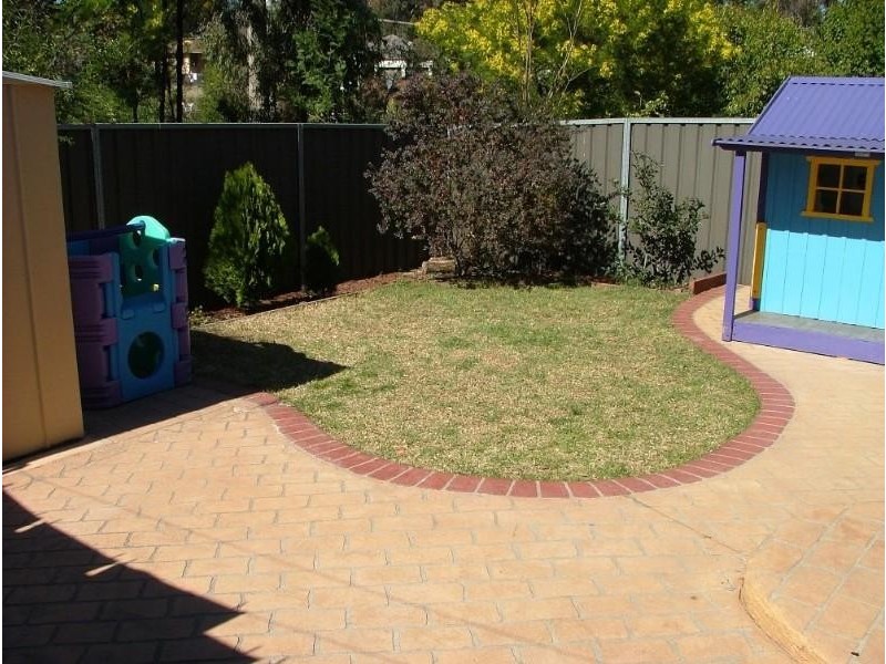 10 Windeyer Street, Thirlmere NSW 2572