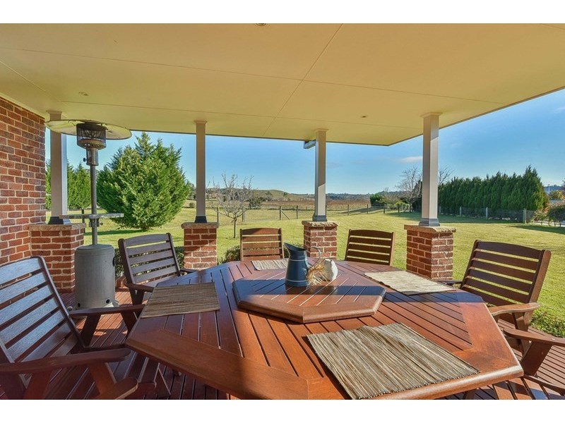 5 Davies Place, Picton NSW 2571