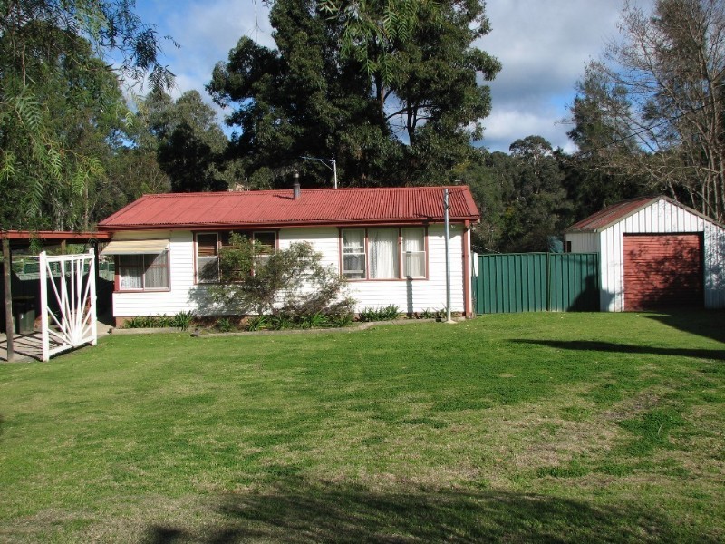 22 Campbell Street, Picton NSW 2571