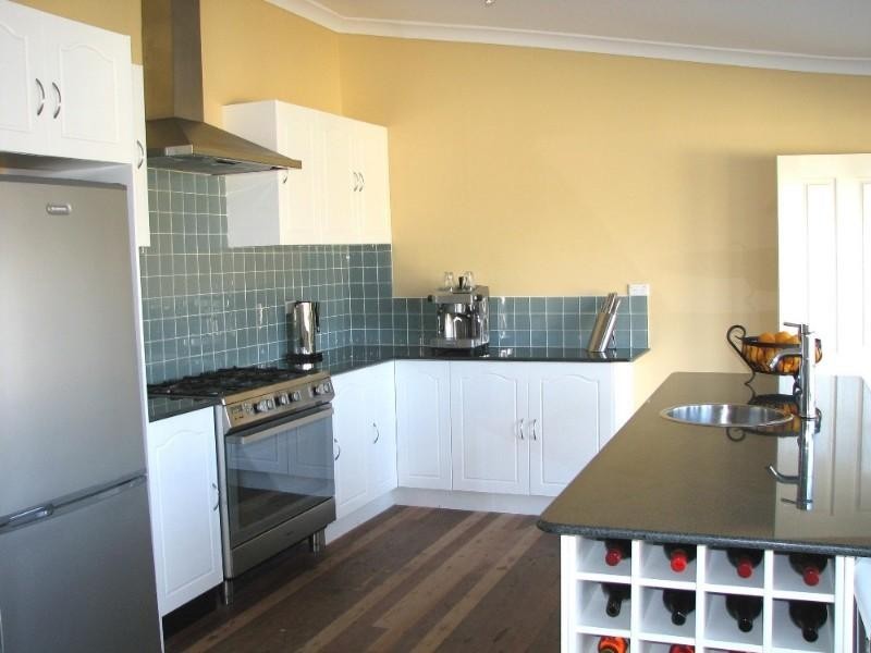 294 Argyle Street, Picton NSW 2571