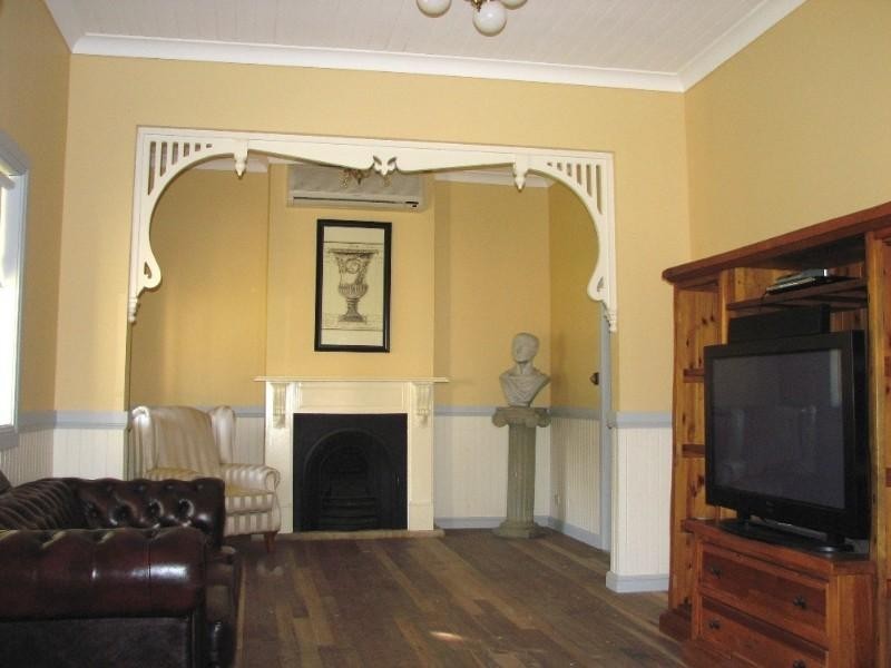 294 Argyle Street, Picton NSW 2571