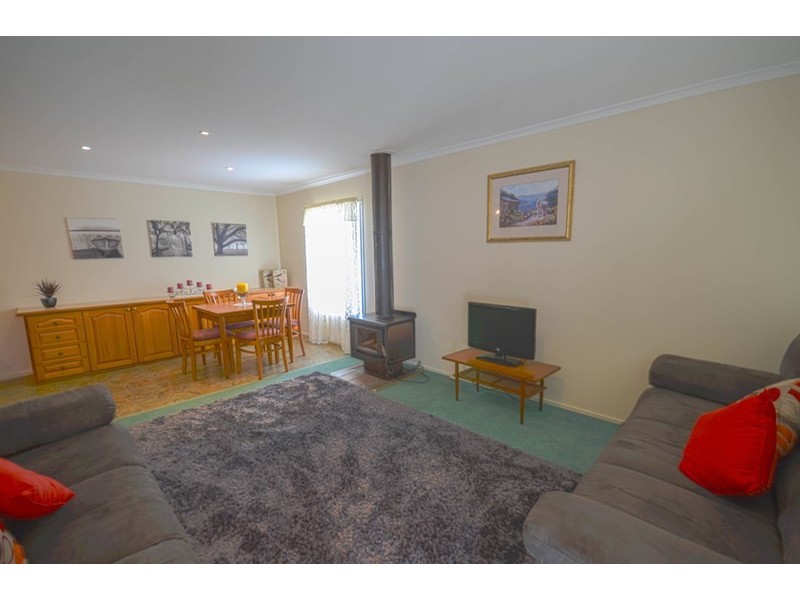 1 Government Road, Yerrinbool NSW 2575