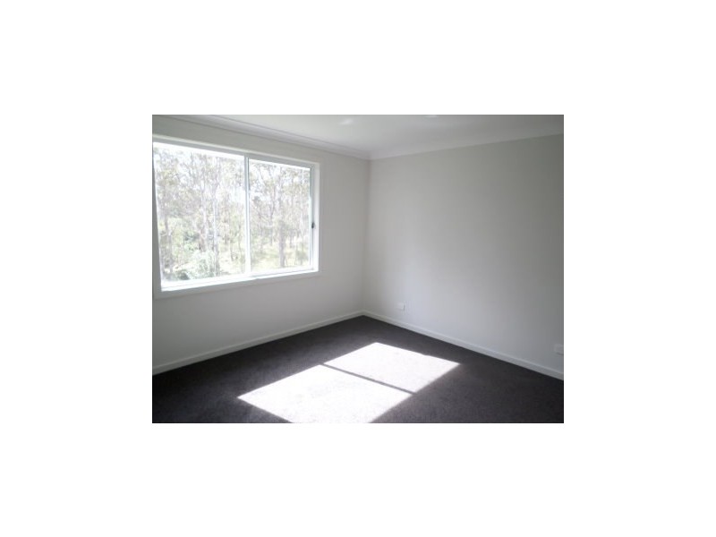 9 River Road, Tahmoor NSW 2573