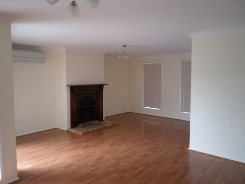 6 Mallam Road, Picton NSW 2571