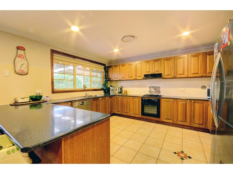 42 Park Avenue, Tahmoor NSW 2573