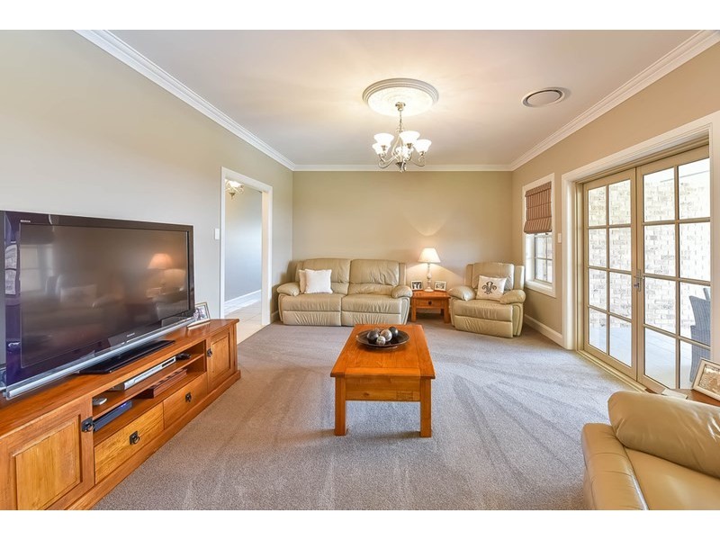 12 Friesian Way, Picton NSW 2571
