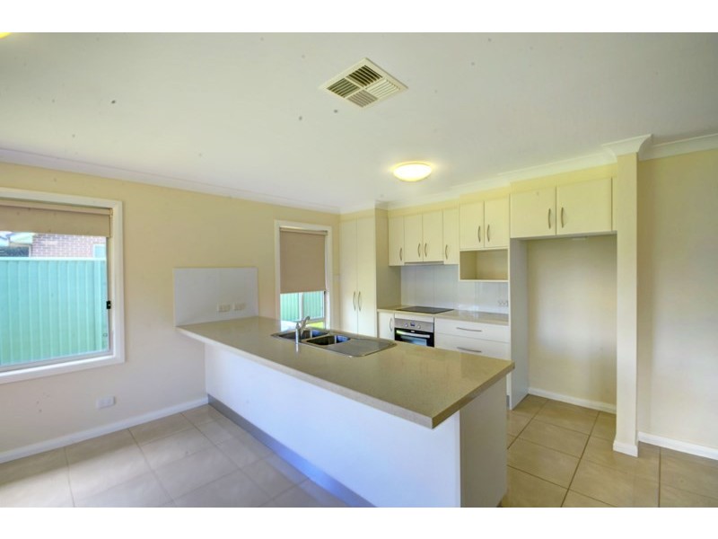 28 Bell Street, Thirlmere NSW 2572