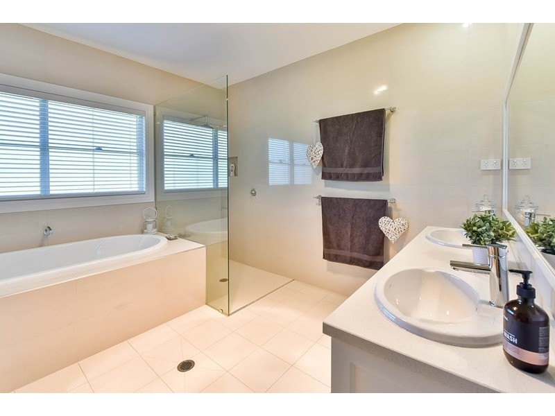 55 Stratford Road, Tahmoor NSW 2573