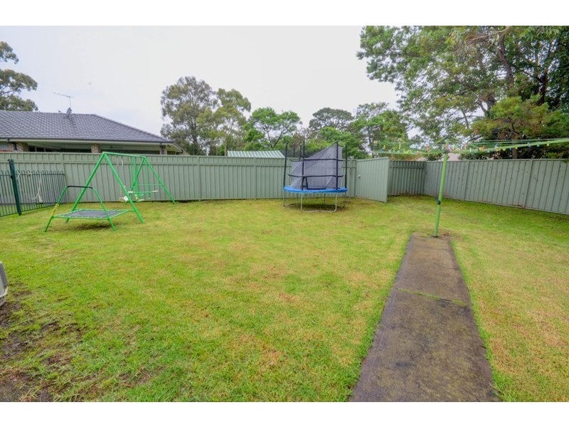 33B Westbourne Avenue, Thirlmere NSW 2572