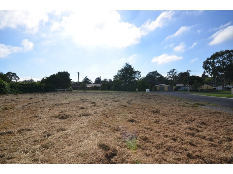 35 Pitt Street, Tahmoor NSW 2573