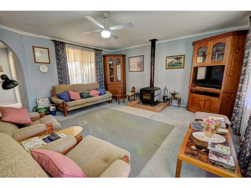 8 Swaine Drive, Wilton NSW 2571