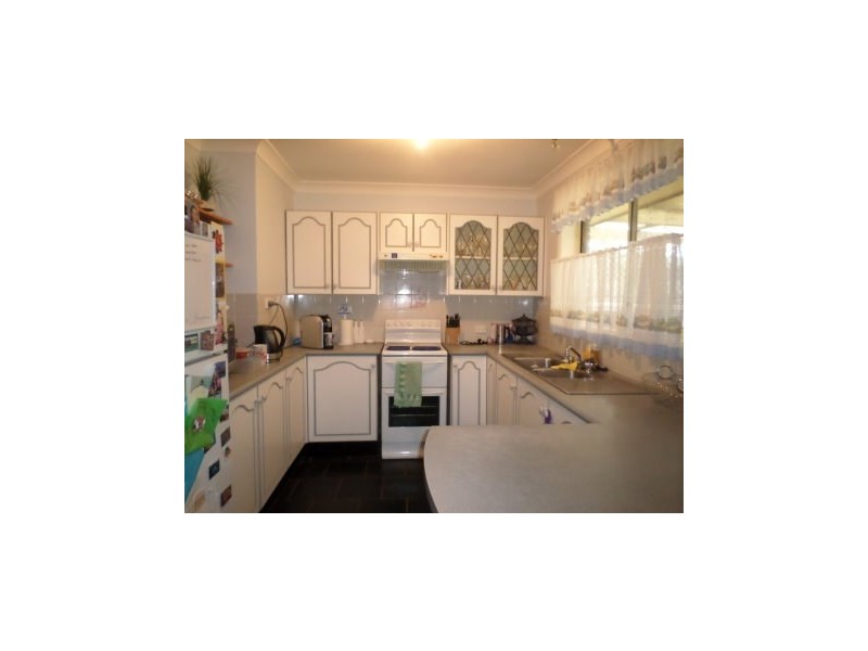 10 Winparra Close, Tahmoor NSW 2573