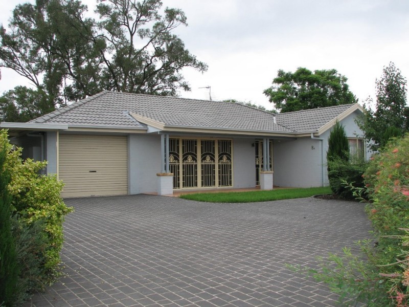 8A Leiha Place, Tahmoor NSW 2573