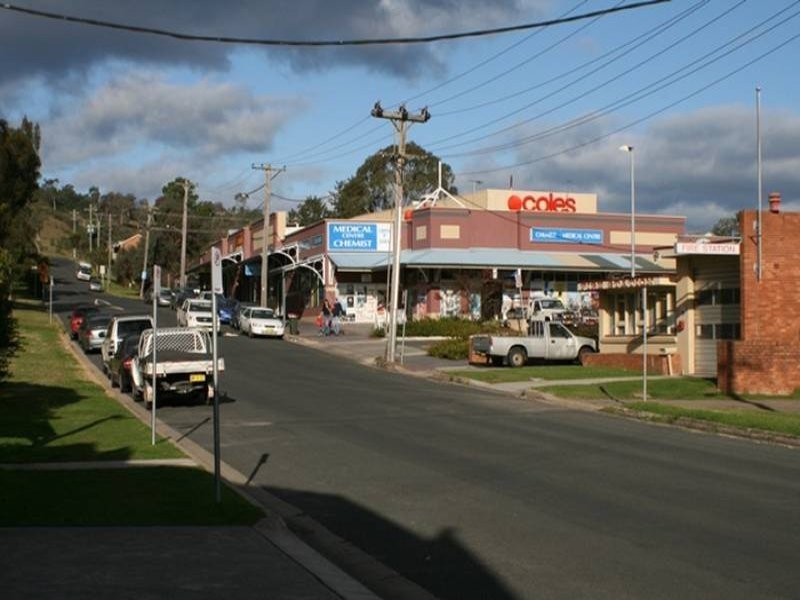 8/4 Margaret Street, Picton NSW 2571