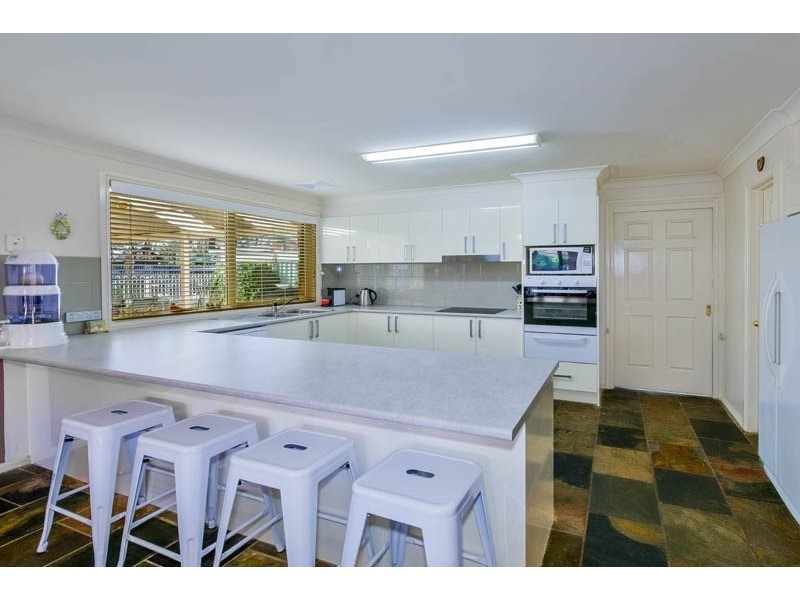 9 Hill Street, Picton NSW 2571