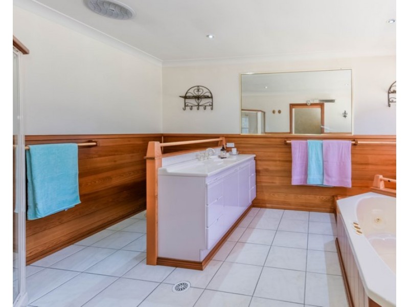 3A Carlton Road, Thirlmere NSW 2572