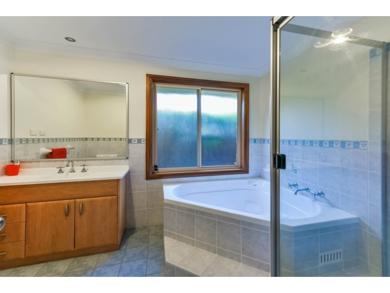 3A Betty Place, Thirlmere NSW 2572